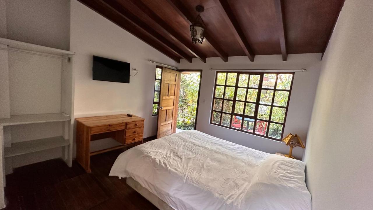 Bed and Breakfast Campus Residencias Кито Экстерьер фото