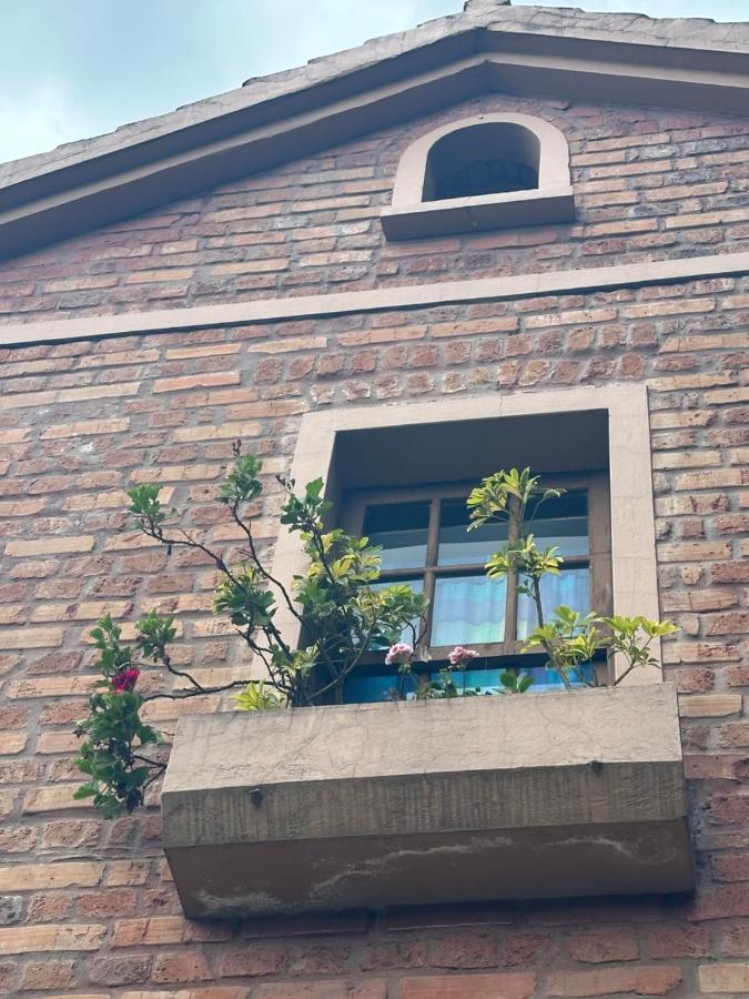 Bed and Breakfast Campus Residencias Кито Экстерьер фото