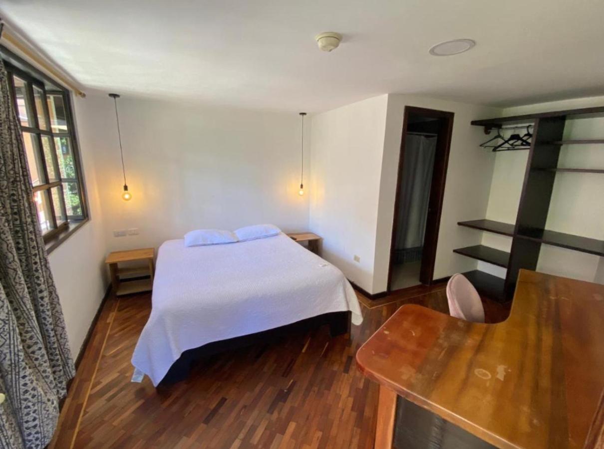 Bed and Breakfast Campus Residencias Кито Экстерьер фото